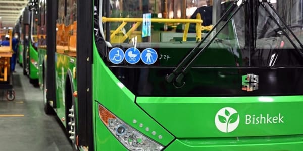 Ремонт на Ауэзова: четыре автобуса в Бишкеке изменили маршруты — схемы изображение публикации