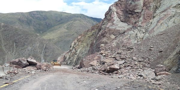 «Половину украли»: Орунбеков о хищениях при стройке альтернативной дороги Север — Юг и сроках ее ввода изображение публикации