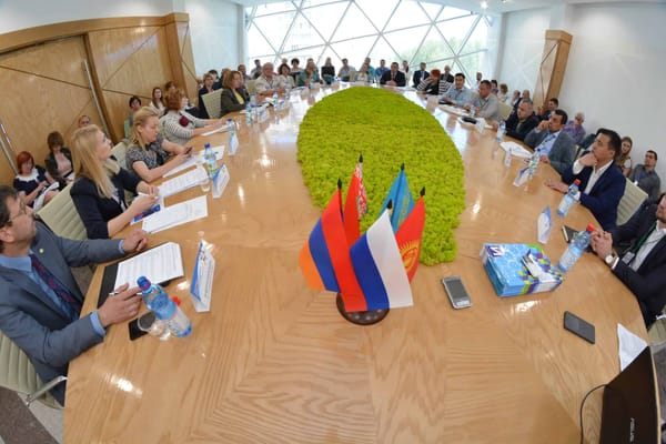 Жээнбеков одобрил гармонизацию финансового законодательства со странами ЕАЭС изображение публикации