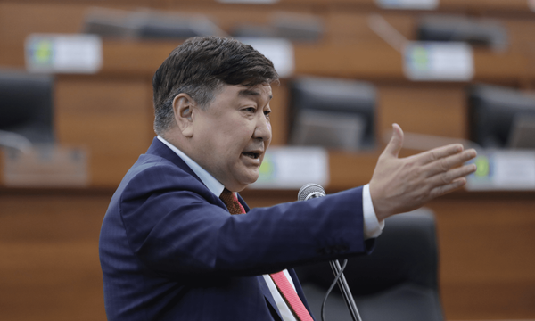 Депутат Умбеталы Кыдыралиев скрыл в декларации ломбард изображение публикации