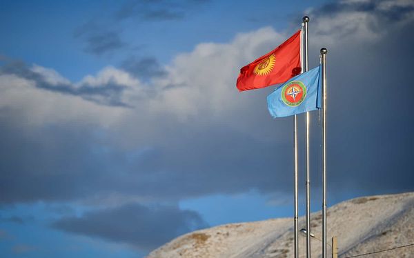 Китай временно закроет пункты пропуска «Торугарт» и «Иркештам» изображение публикации