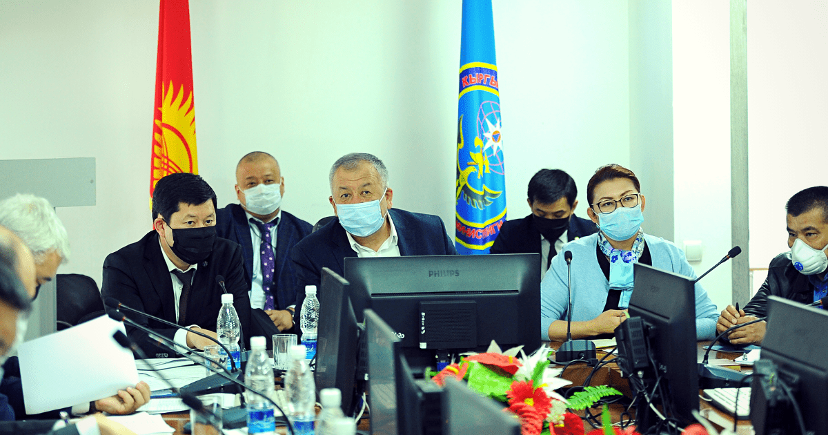 Какие предприятия могут продолжать работать в режиме ЧП? Пояснение правительства изображение публикации