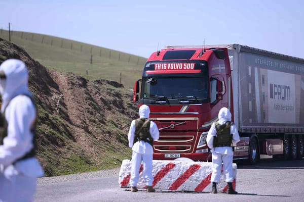 Введения режима ЧП по всей стране пока не рассматривается — Жээнбеков изображение публикации