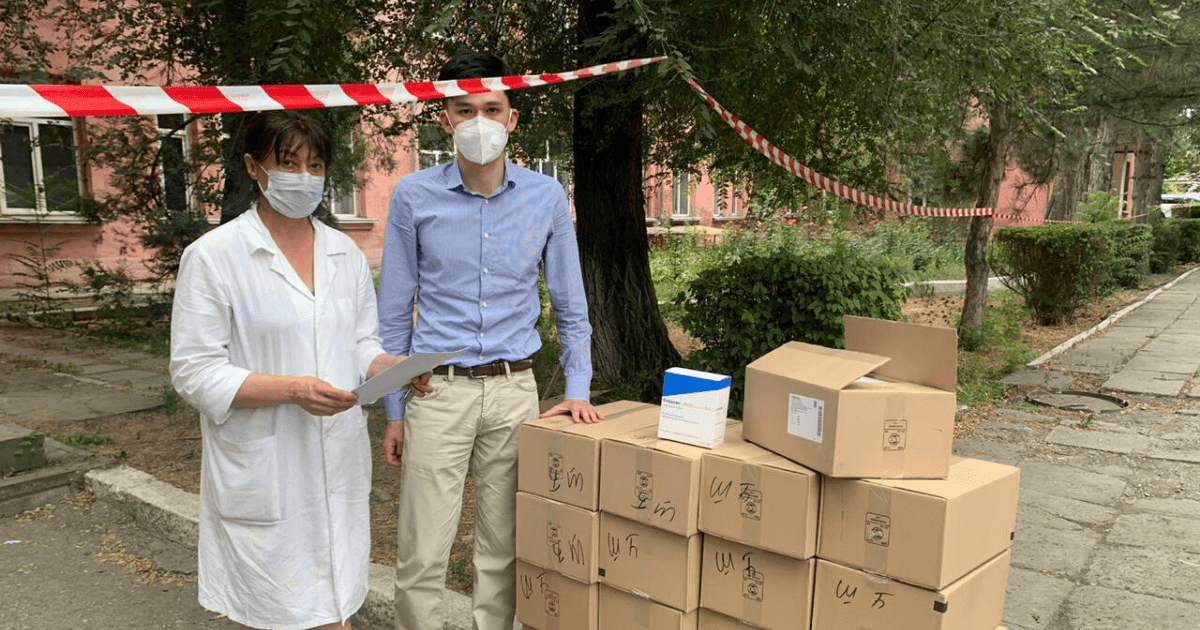 «Кыргызско-Швейцарский Банк» передал Бишкеку партию «Клексана» изображение публикации