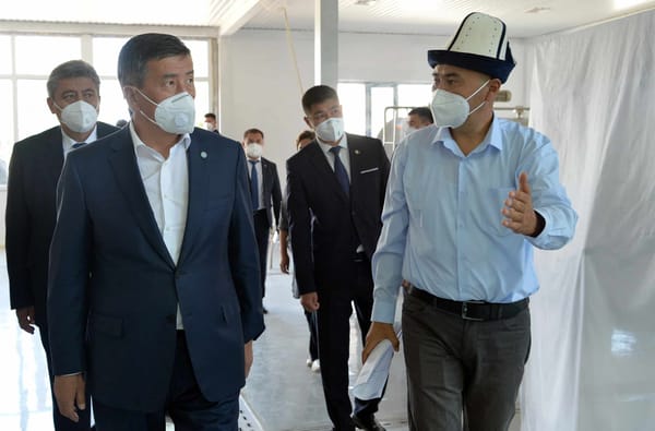 Предприниматель рассказал о нехватке средств на завершение строительства завода. Жээнбеков рекомендовал дать ему льготный кредит изображение публикации