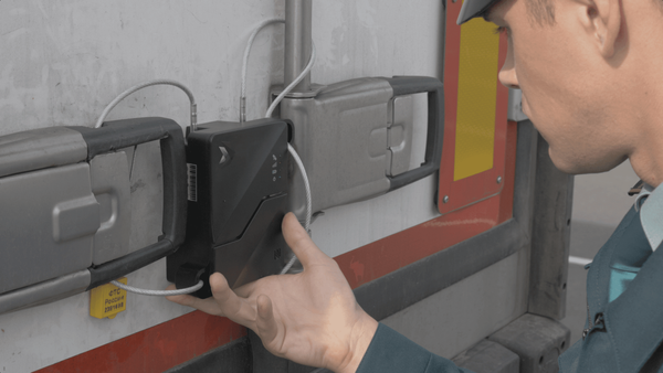 В КР отберут Национального оператора для мониторинга грузоперевозок с помощью навигационных пломб изображение публикации