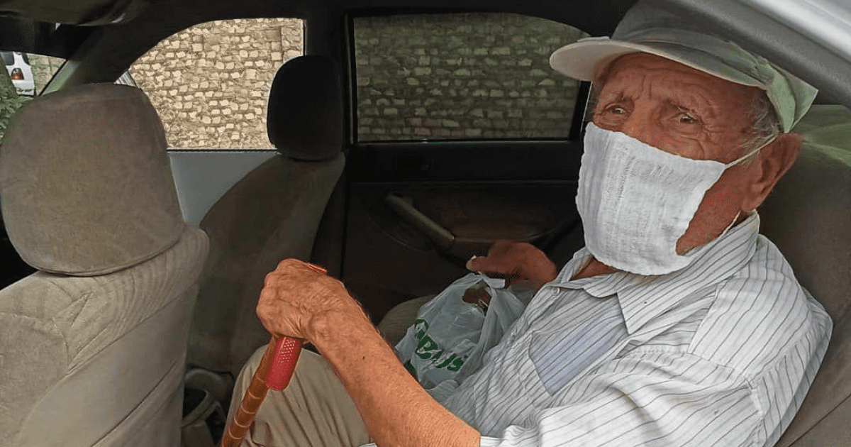 Яндекс Go помогает «Волонтерам Победы» развозить ветеранов и нуждающихся изображение публикации