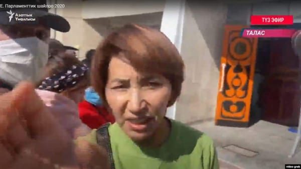 В Таласе напали на журналистов «Радио Азаттык», в Оше — на корреспондента Kloop. ОБНОВЛЕНО изображение публикации