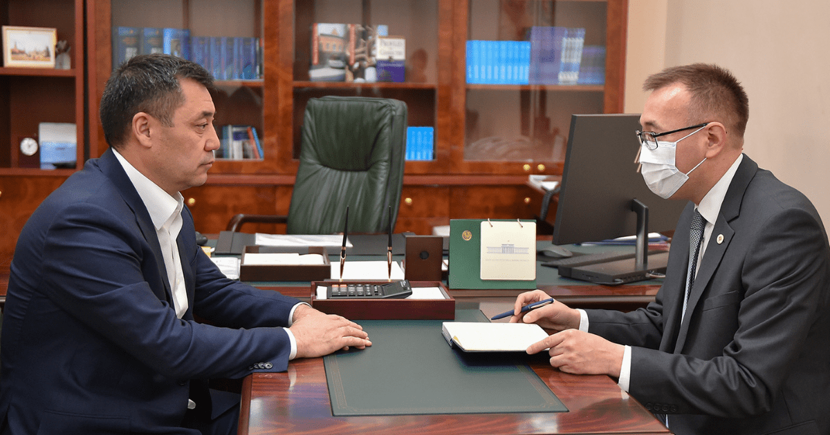 Садыр Жапаров поручил Нацбанку возобновить работу всех платежных систем изображение публикации