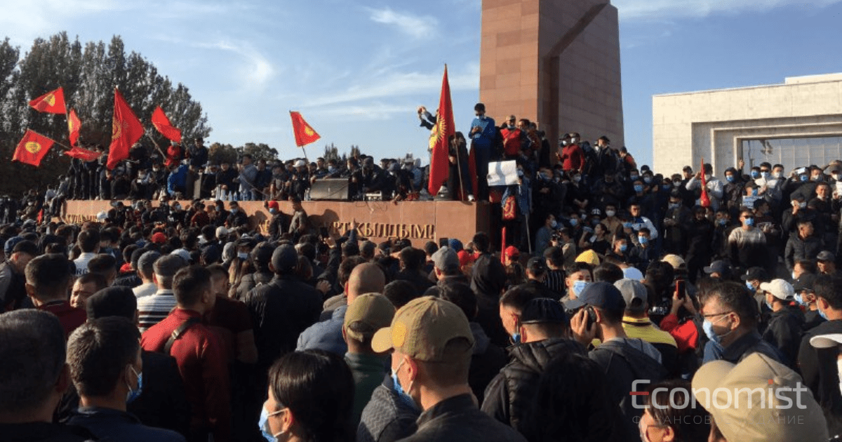 Митингующие требуют отменить результаты выборов до полуночи изображение публикации