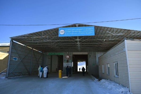 Грузопоток через пункты пропуска «Торугарт» и «Иркештам» увеличился вдвое изображение публикации