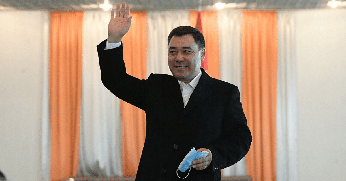 Садыр Жапаров становится президентом с первого тура – данные с 95% электронных урн изображение публикации