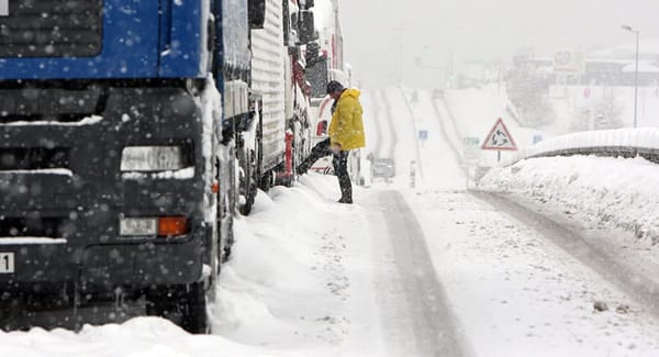 Трассу Бишкек — Ош временно закроют для грузовиков изображение публикации