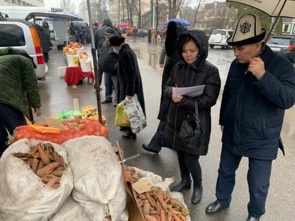 Чиновники провели разъяснительные беседы с продавцами сельхозярмарок. ФОТО изображение публикации