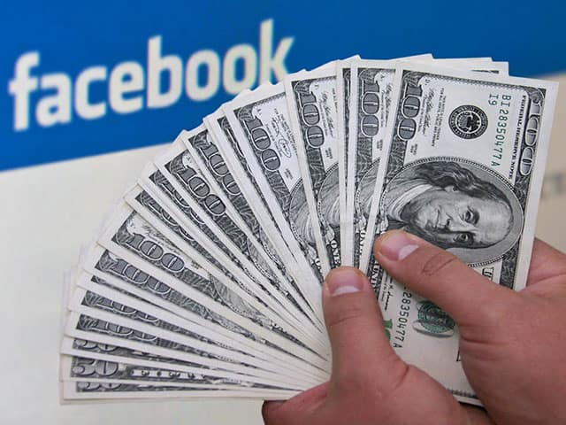 Политическая реклама на Facebook: Кто из кандидатов потратил тысячи долларов на таргет изображение публикации