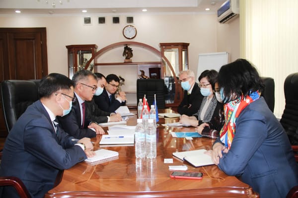 Бюджетную поддержку Кыргызстану обсудил Кармышаков с новым главой офиса АБР изображение публикации