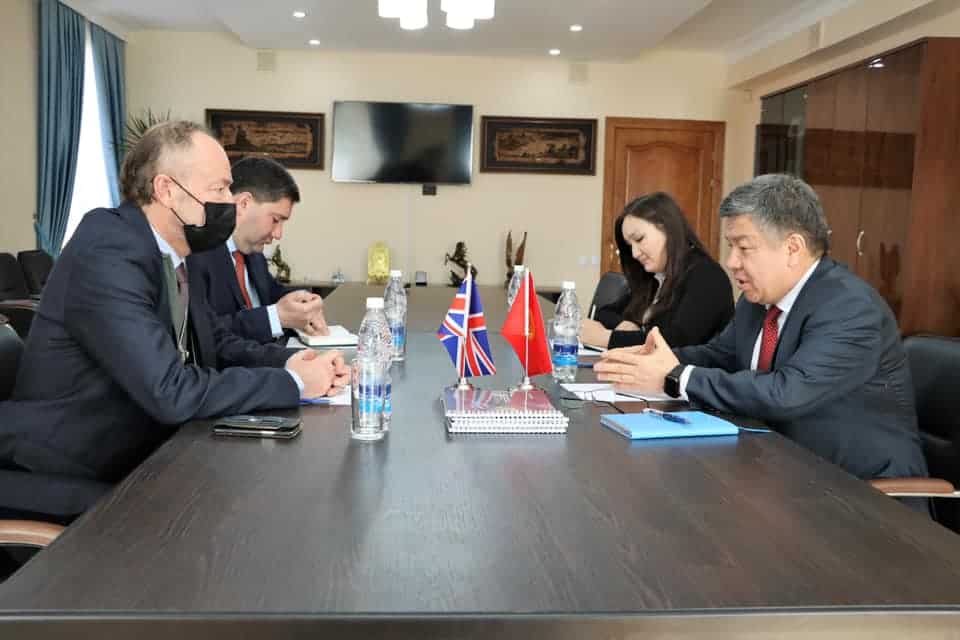 Главу Chaarat Gold заверили в лояльности Кыргызстана к инвесторам изображение публикации