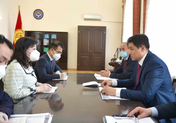 Марипов обсудил с послом Китая открытие еженедельных чартерных рейсов изображение публикации