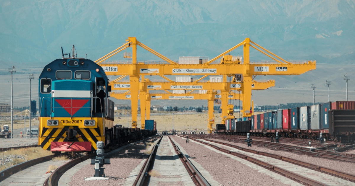 Президент КР предолжил странам ОЭС реализовать проекты по строительству железных дорог изображение публикации