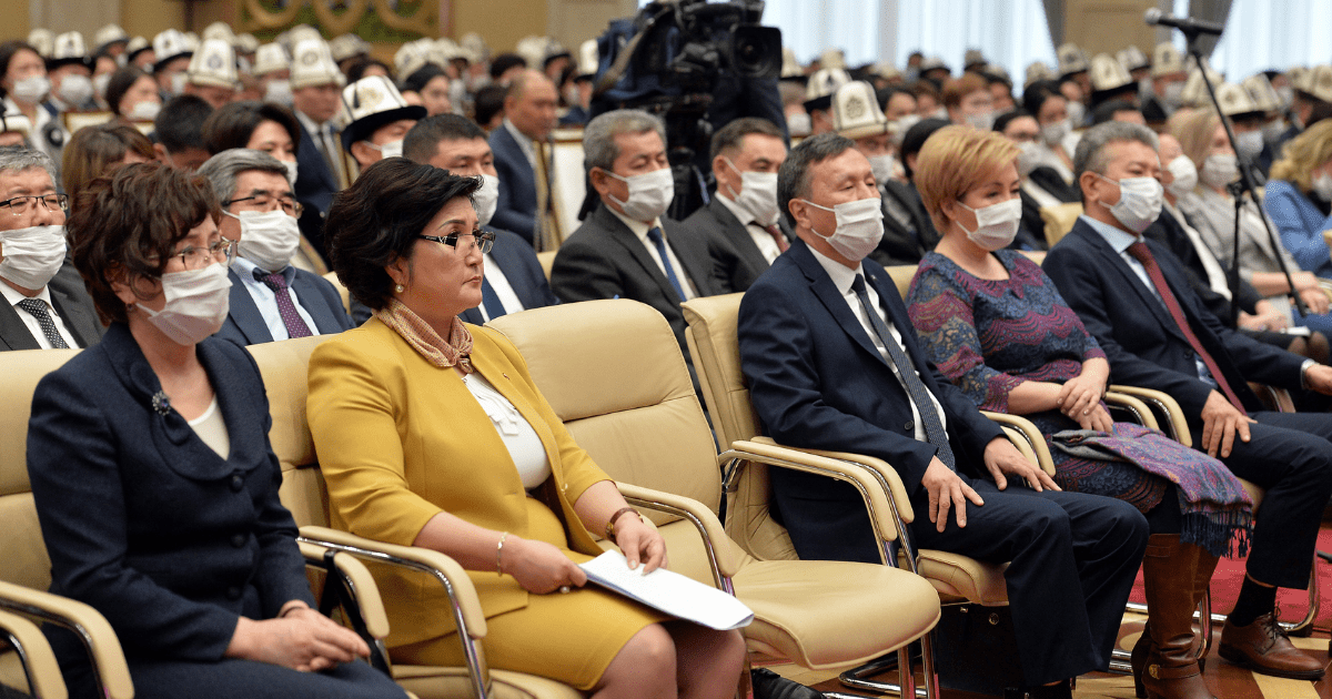 Судьи уронили репутацию судебной системы до беспрецедентного уровня — Садыр Жапаров изображение публикации