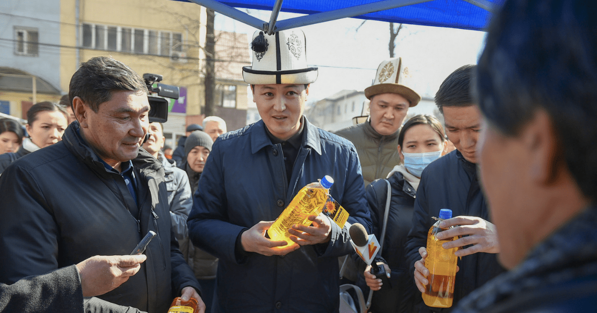 Марипов сходил на ярмарку и пообещал прямой завоз масла и сахара изображение публикации