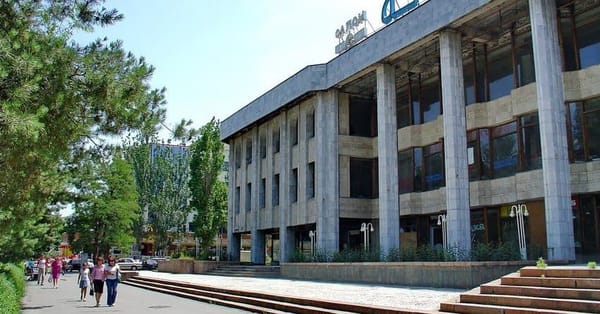 Бизнес-центр «Ай-Пери» останется в залоге у РКФР еще на два года изображение публикации