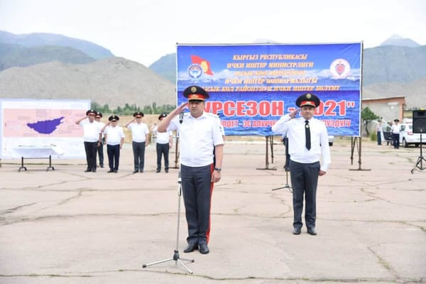Не приехавший в Баткен глава МВД проинспектировал на Иссык-Куле готовность милиции к турсезону изображение публикации