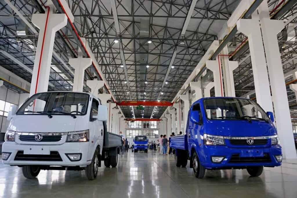 Производство малотоннажных грузовиков DongFeng запустили в Оше изображение публикации