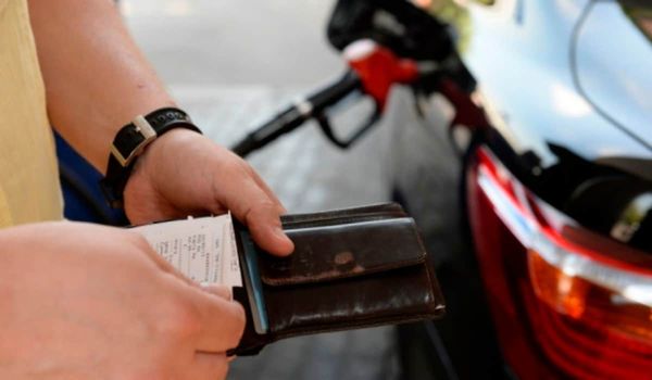 Почему в Кыргызстане вновь выросли цены на бензин. Ответ нефтетрейдеров изображение публикации