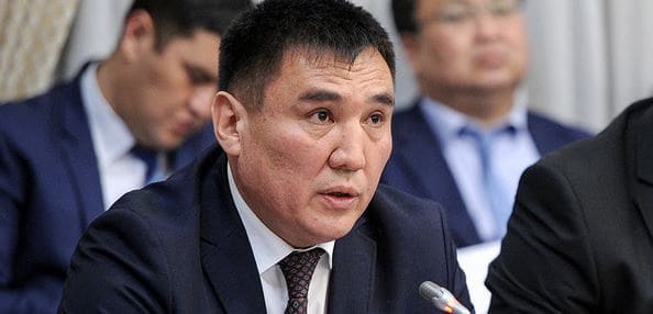 Сарыбашов ушел с поста мэра Бишкека, чтобы стать депутатом и «писать законы во благо народа» изображение публикации