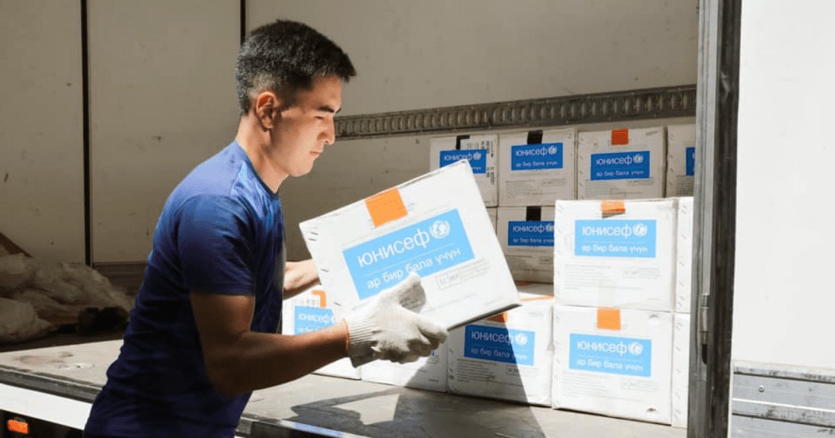 ЮНИСЕФ передал КР средства индивидуальной защиты на 12 млн сомов изображение публикации