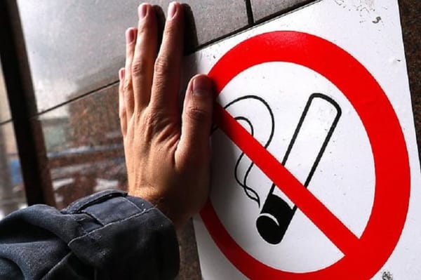 В Кыргызстане ввели запрет на курение в общественных местах изображение публикации