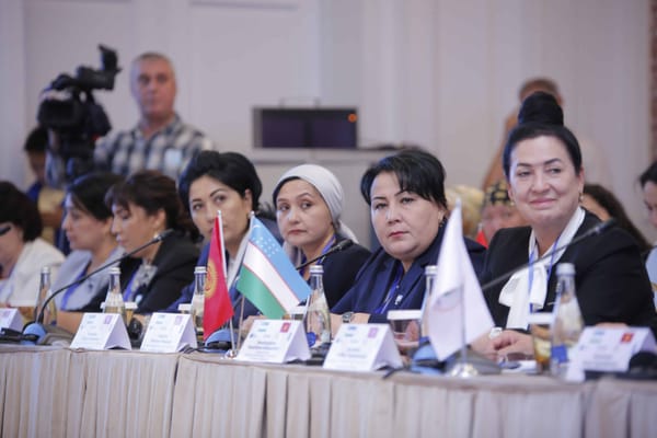 Предпринимательницы Кыргызстана и Узбекистана заключили контракты на $10 млн изображение публикации