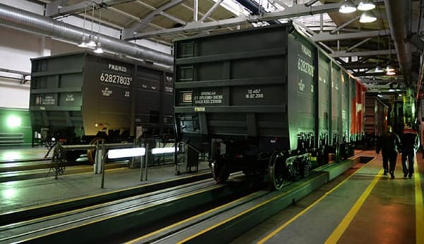 «Кыргыз темир жолу» закупит 100 полувагонов у российского завода изображение публикации