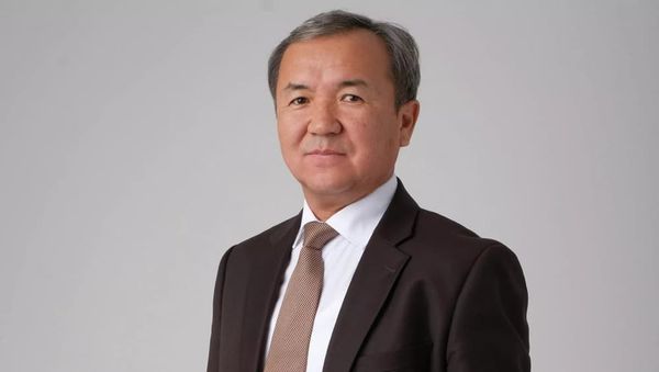 Садыр Жапаров назначил первого заместителя управляющего делами президента изображение публикации