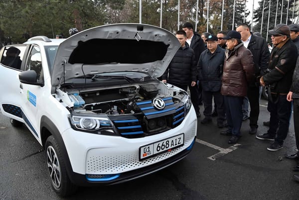 Управделами президента рассмотрит возможность перехода на электрокары – Акылбек Жапаров изображение публикации