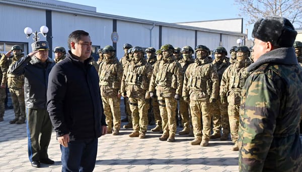 Садыр Жапаров назвал сотрудников ГКНБ лучшими сыновьями и дочерьми Кыргызстана изображение публикации