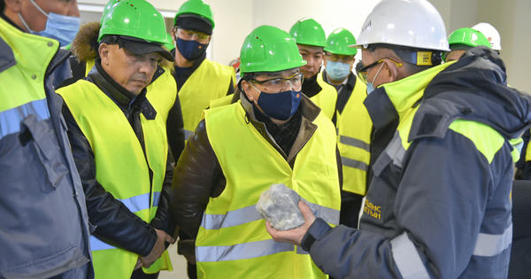 Глава кабмина осмотрит промышленные предприятия Баткенской области изображение публикации