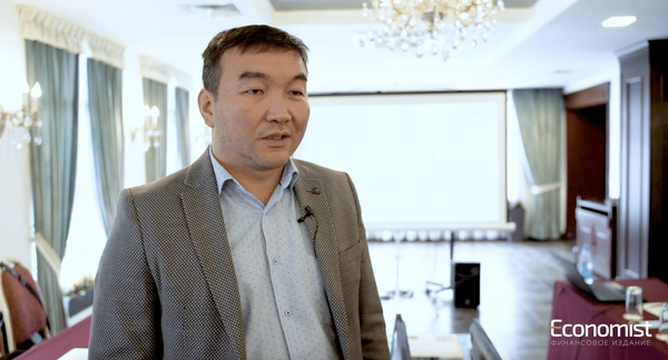 Акенеев: Наши нефтетрейдеры не могут оплатить поставку ГСМ из России из-за долларовых ограничений изображение публикации