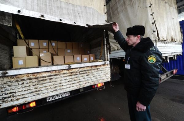 Грузы КР не будут досматривать на границе РК при наличии счет-фактуры с QR-кодом изображение публикации