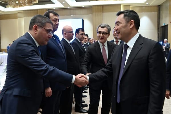 Садыр Жапаров провел встречу с представителями крупного бизнеса Азербайджана изображение публикации