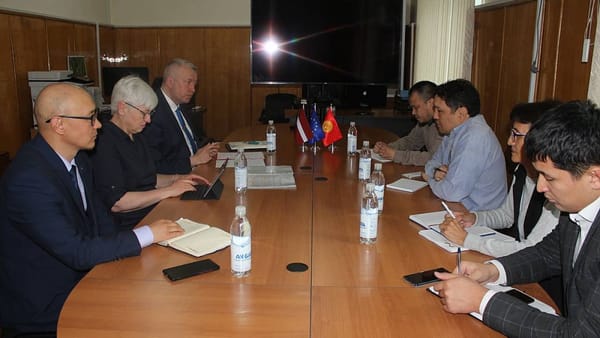 Обсуждено сотрудничество таможенной службы и бизнес сообщества для развития международной торговли изображение публикации