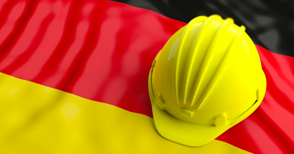 Текебаев обсудил с немецким чиновником трудоустройство кыргызстанцев в Германии изображение публикации