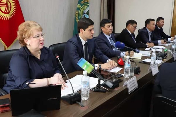 Санкции: Кыргызстану предлагают наладить железнодорожный маршрут из Ирана изображение публикации