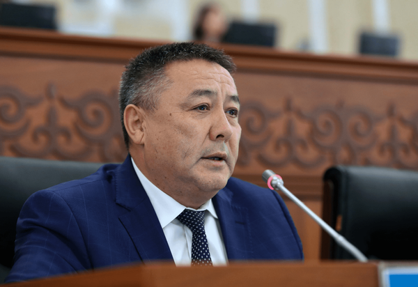 Депутат Ормонов, проработавший 20 лет на «Дастане», раскритиковал передачу завода Минцифры изображение публикации