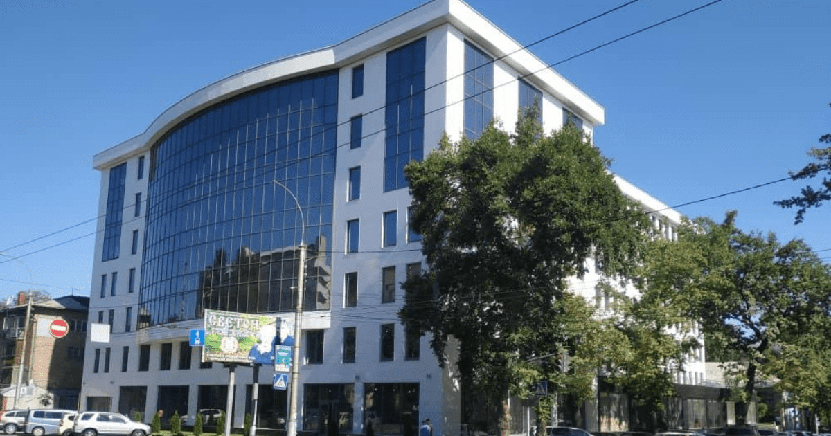 Офис «Кумтора» переезжает в здание, где расположен холдинг «Наследие Великих Кочевников» изображение публикации