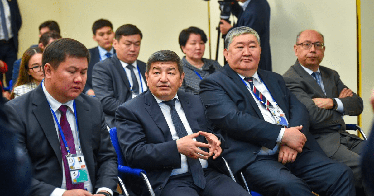 Акылбек Жапаров изучил белорусский опыт идентификации товаров в формате «от фермы до стола» изображение публикации