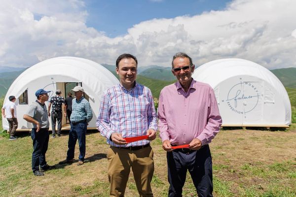 Венгерская компания покажет в Европе фильм о создании меда в Кыргызстане изображение публикации