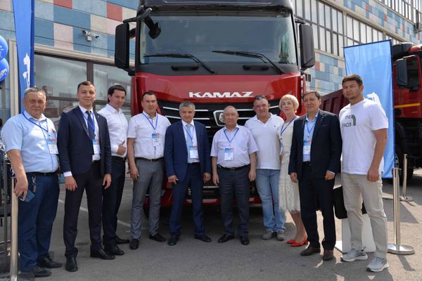 «Кыргызиндустрия» приобрела 10 КАМАЗов — решила купить еще столько же изображение публикации