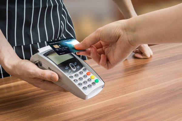 Банки заставят перейти на POS-терминалы с функцией ККМ изображение публикации